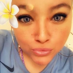 Meet your Posher, Cintia